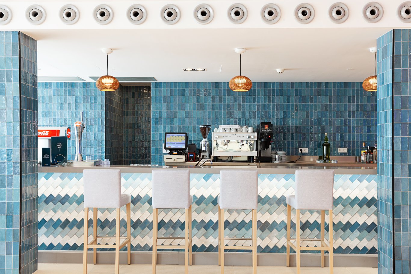Bar y Cafetería